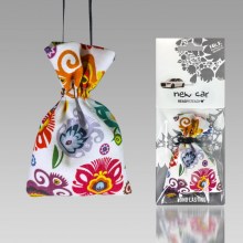 folk-parfume-bag-new-car